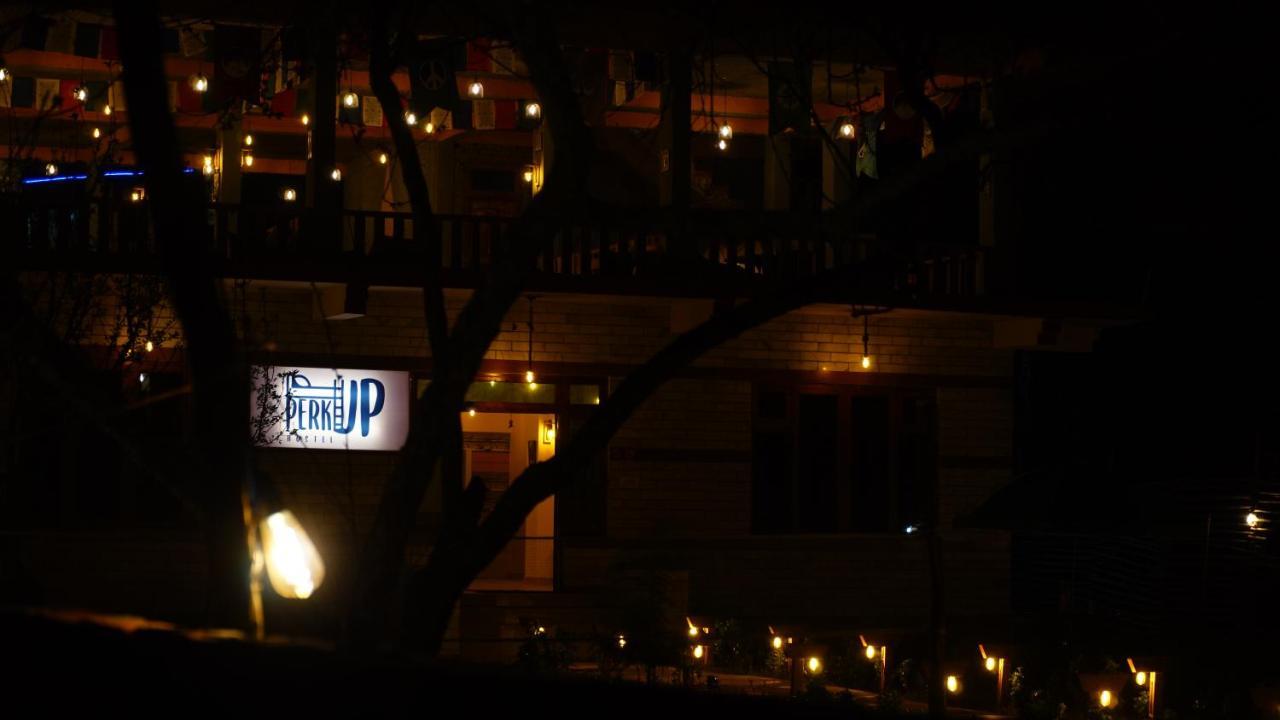 Perkup Hostel Kasol Extérieur photo